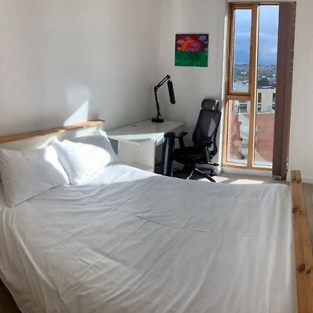 2 Bed Apartment In Granary Wharf Leeds Leeds  Exterior foto