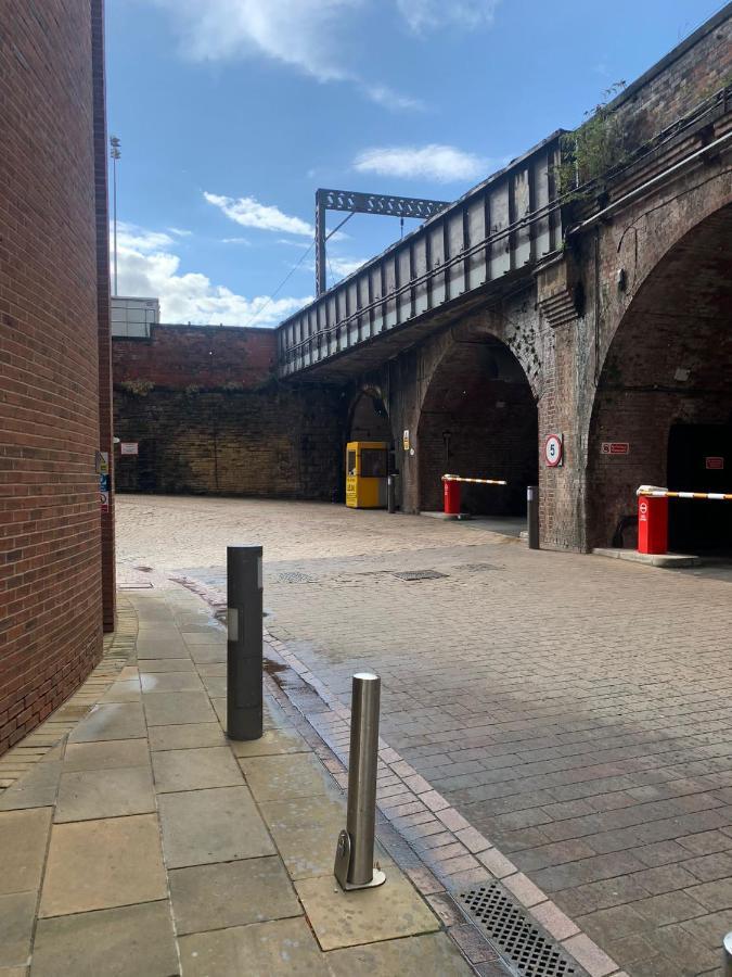2 Bed Apartment In Granary Wharf Leeds Leeds  Exterior foto